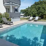 Apartman Apolo - Pool & Garden Retreat *
