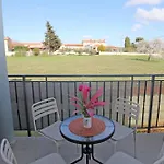 Apartman Apolo - Pool & Garden Retreat