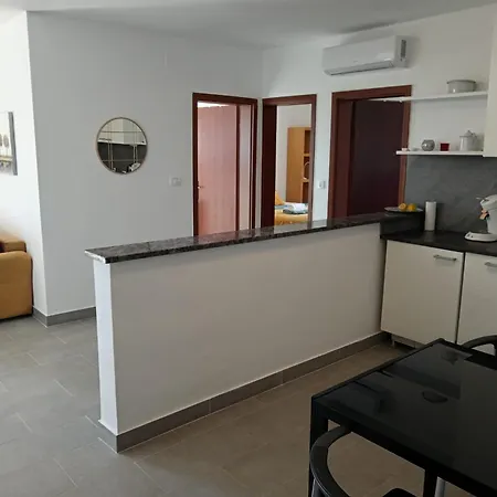 Apartment Apolo Pula