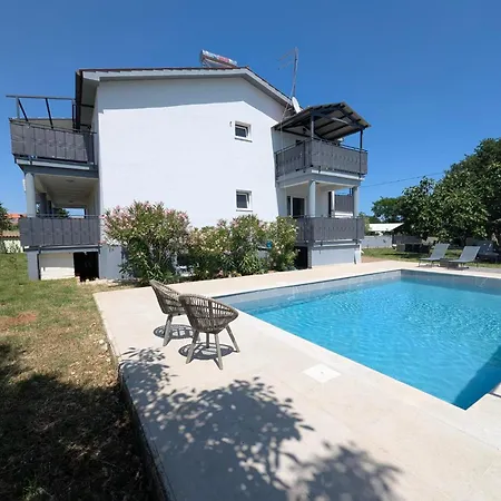 Apolo Apartman Póla