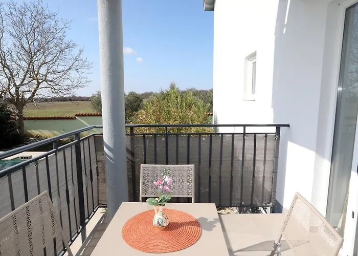 Apartmán Apolo - Pool & Garden Retreat Pula
