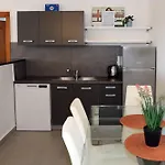 Apolo - Pool & Garden Retreat Apartman Pula