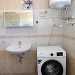 Apartman Apolo - Pool & Garden Retreat *