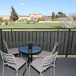 Apartman Apolo - Pool & Garden Retreat Pula