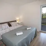 Apolo - Pool & Garden Retreat *