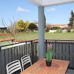 Apolo - Pool & Garden Retreat Apartman