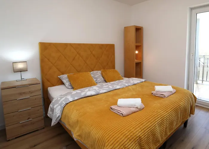 Apolo - Pool & Garden Retreat